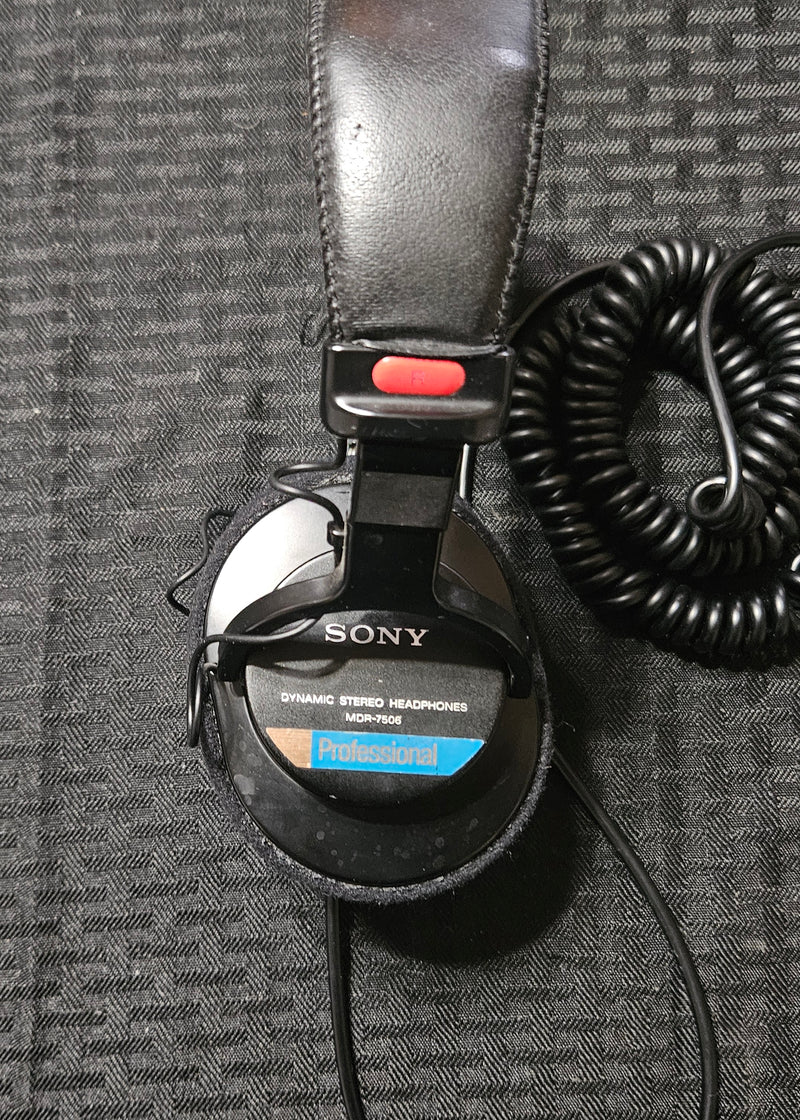 SONY 7506-MDR HEADPHONES   - Previously Owned (AW-CONSIGNMENT)