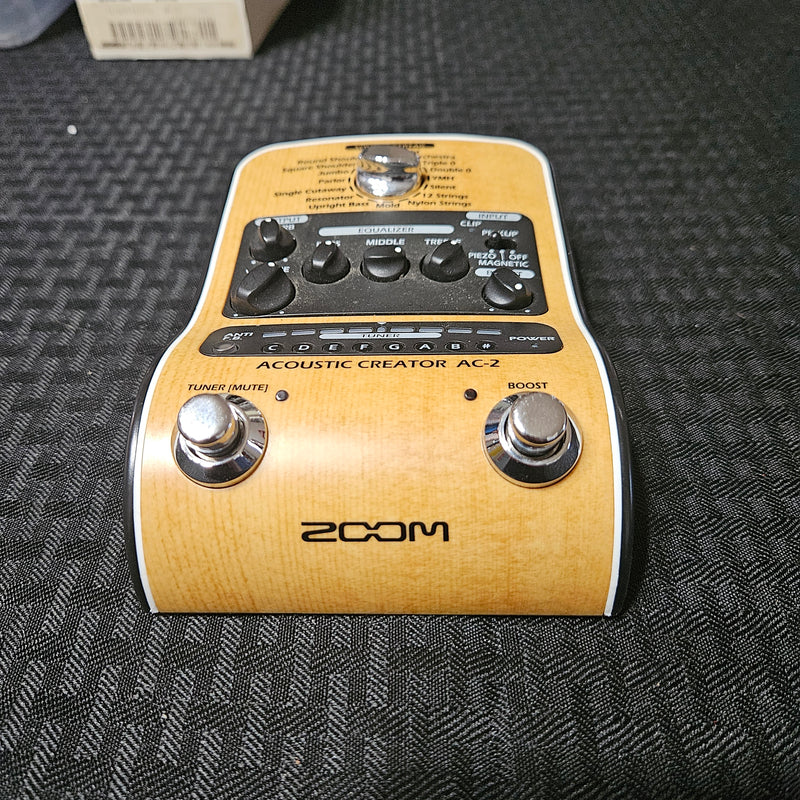 Zoom AC-2 Acoustic Creator, Acoustic DI with Tone Restoration, Tuner, Reverb, EQ, and Anti-Feedback Previously Owned - (AW CONSIGN)