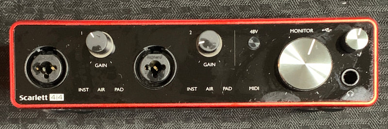 Focusrite Scarlett 4i4 USB Audio Interface (3rd Generation) Previously Owned - (AW CONSIGN)
