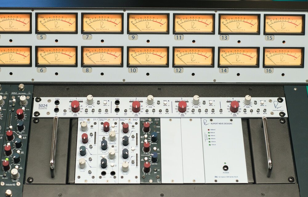 New Rupert Neve Designs The Color Bundle | R6 Rack & (2) 542's